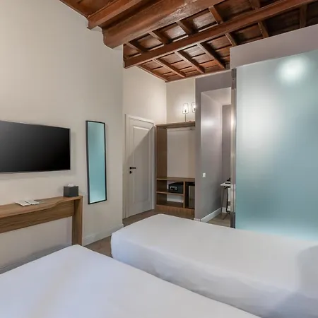 59 ステップス トレビ 4* ローマ