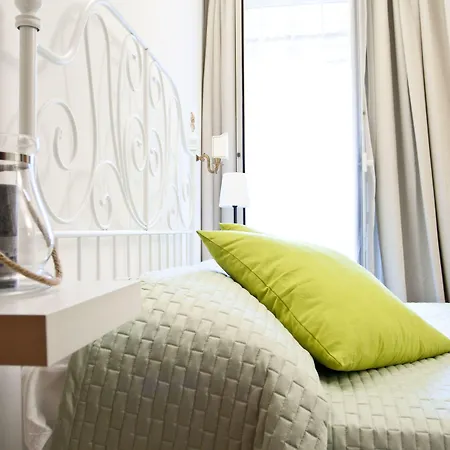 ゲストハウス 59 ステップス トレビ 4*